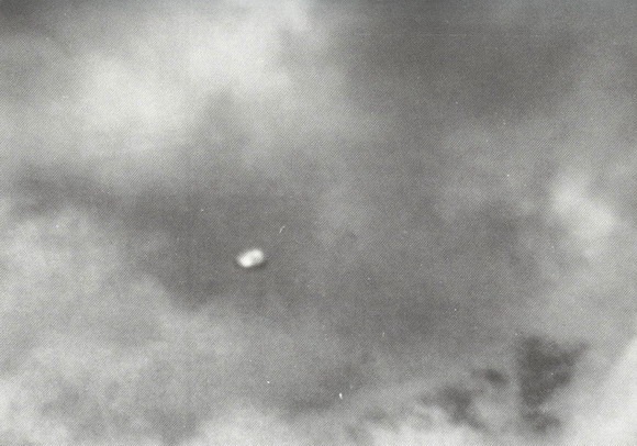 Yungay Peru UFO — Photograph — March 22, 1967